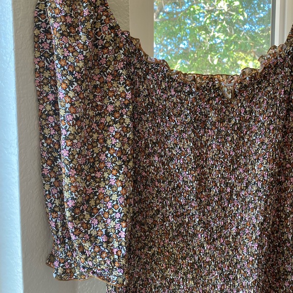 Faithfull the Brand Shirred Floral Dress Size 8 Large - Picture 4 of 11